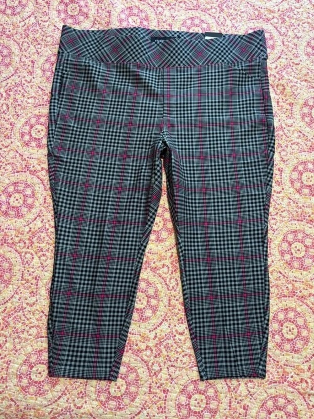 NWT Torrid Studio Luxe Ponte Pull-On Pocket Pixie Pants 4R Plaid